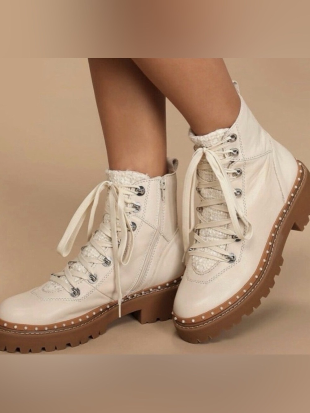 Steve Madden Cream Leather Rainier Platform Boot Size 8.5 M Pearl Accent Lace Up